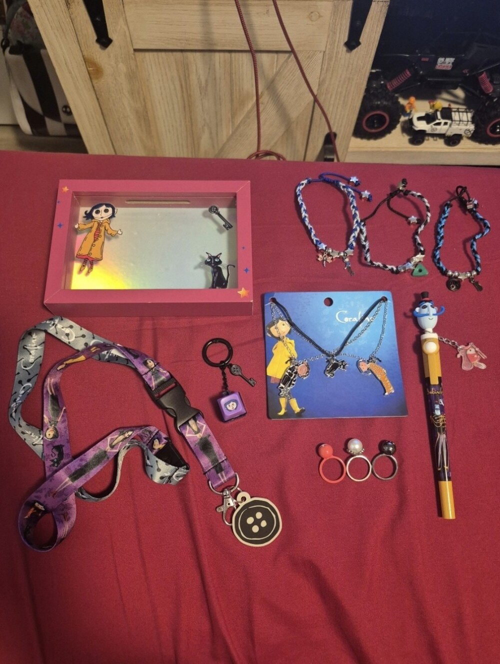 Coraline bundle